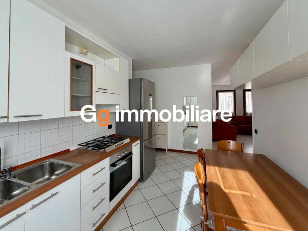 Appartamento a Castelfranco veneto in Via Roma, 17 - Foto 5