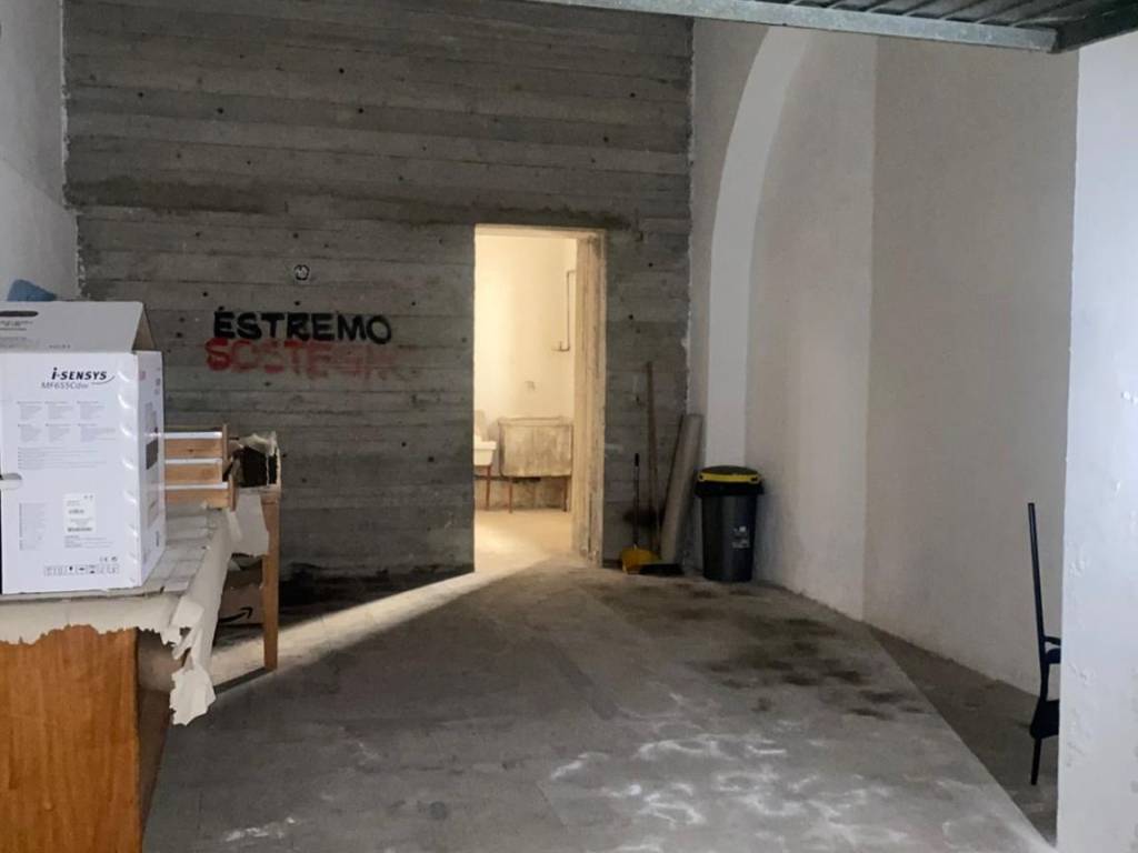 Box / garage a Nocera inferiore in Via Giovanni Nicotera, 10 - Foto 3