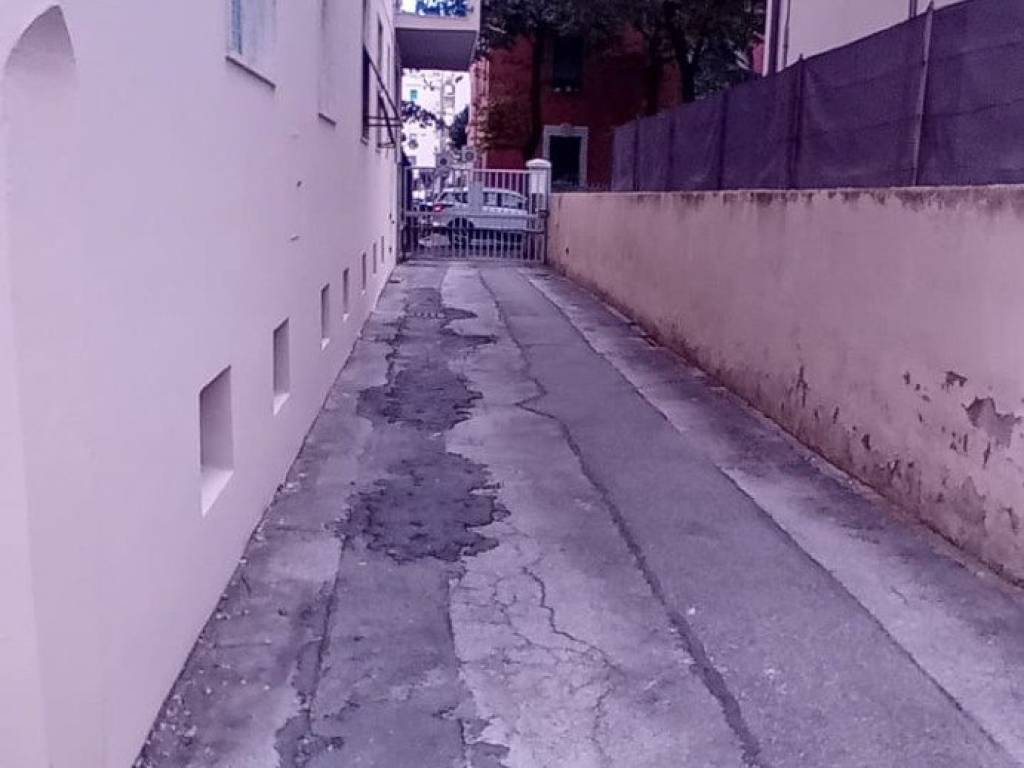 Box / garage a Livorno in Viale Goffredo Mameli - Foto 5