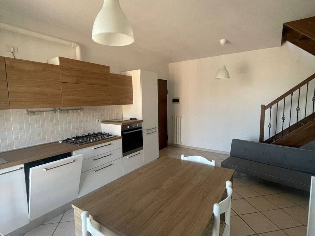 Appartamento a Cavezzo in Via Camillo Benso di Cavour, 452 - Foto 2