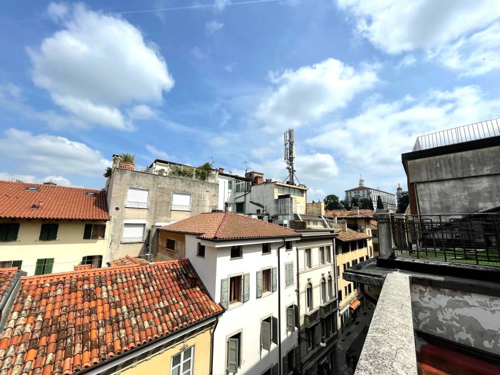 Palazzo / stabile a Udine in Piazza Giacomo Matteotti - Foto 4