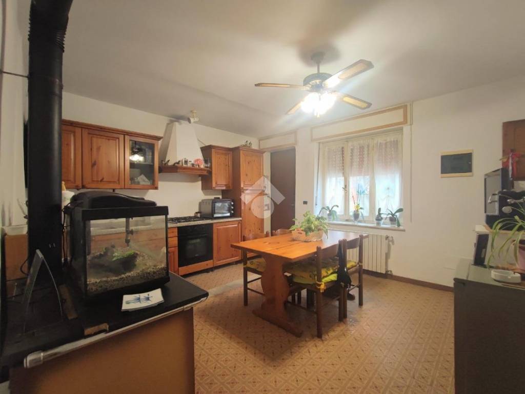 Casa indipendente a Carezzano in Via Centrale, 14 - Foto 2