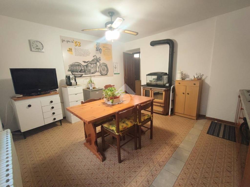 Casa indipendente a Carezzano in Via Centrale, 14 - Foto 3