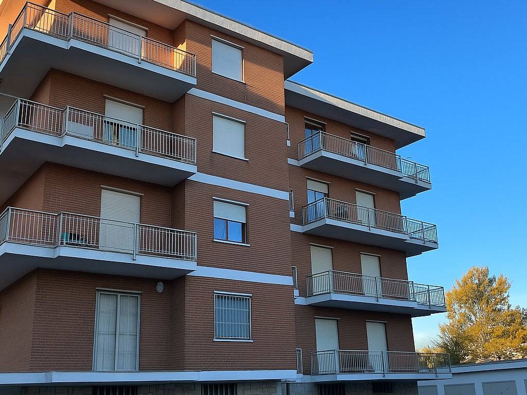 Appartamento a Alba in Corso Bra, 63 - Foto 3