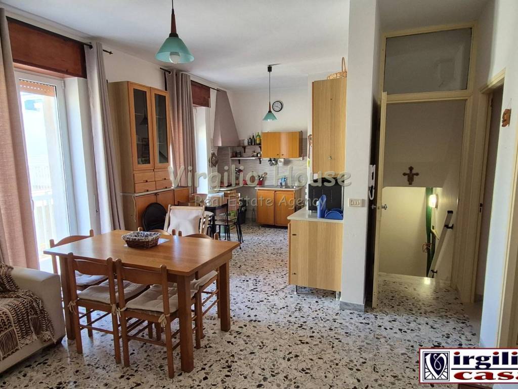 Casa indipendente a Ostuni in Viale Campania - Foto 5