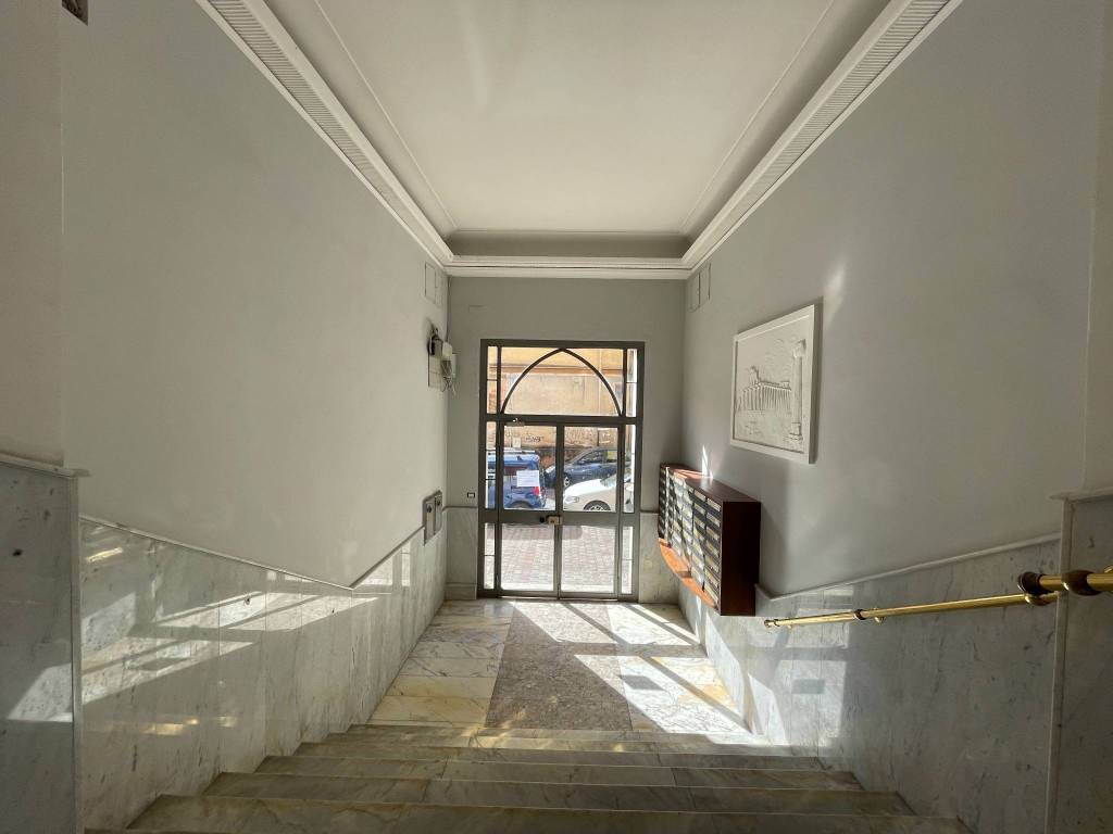 Appartamento a Salerno in Via Mario Fabio, 12 - Foto 2