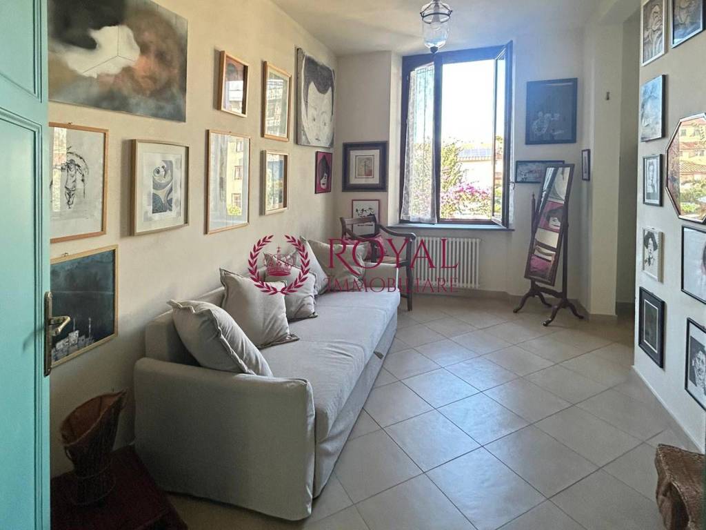 Appartamento a Livorno in Via Vittorio Corcos - Foto 4