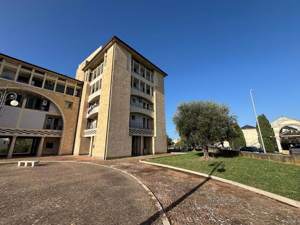 Appartamento a Tarquinia in Piazza Don Luigi Sturzo - Foto 2