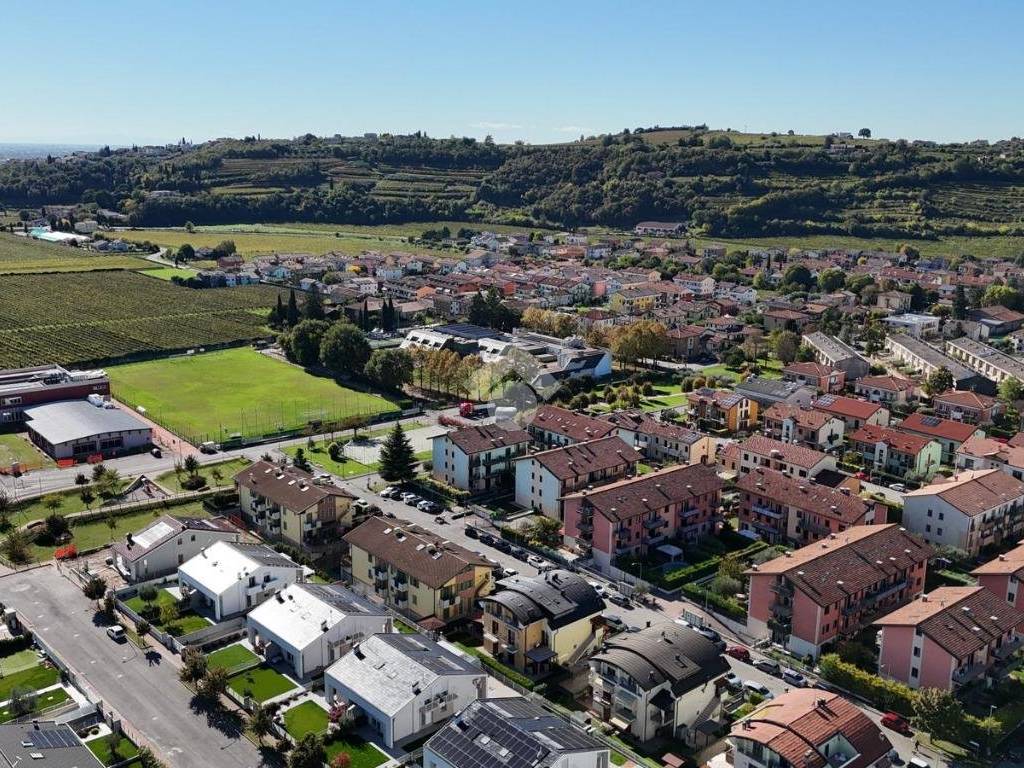 Appartamento a Lavagno in Via Gianfranco Miglio, 7 - Foto 5