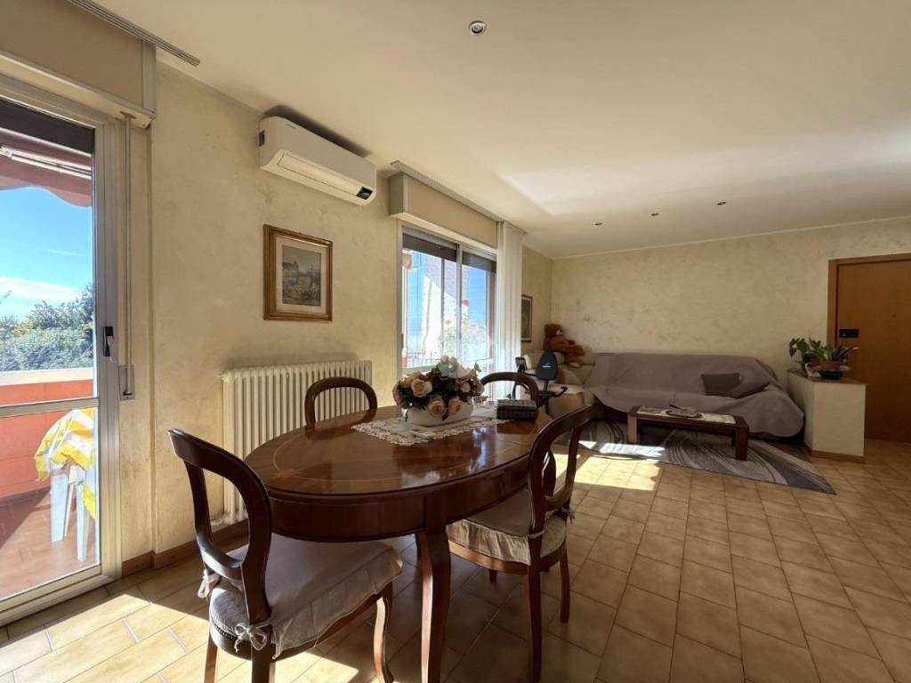 Appartamento a Scanzorosciate in Via A. de Gasperi, 11 - Foto 3