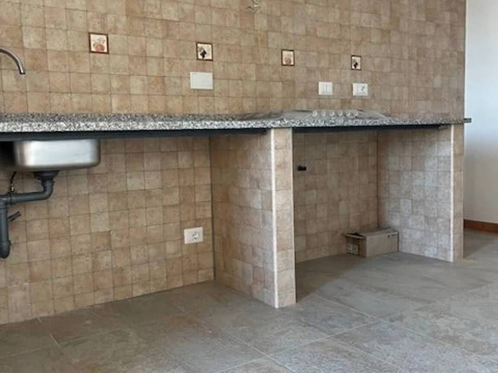 Appartamento a Manziana in Via Anguillara - Foto 4