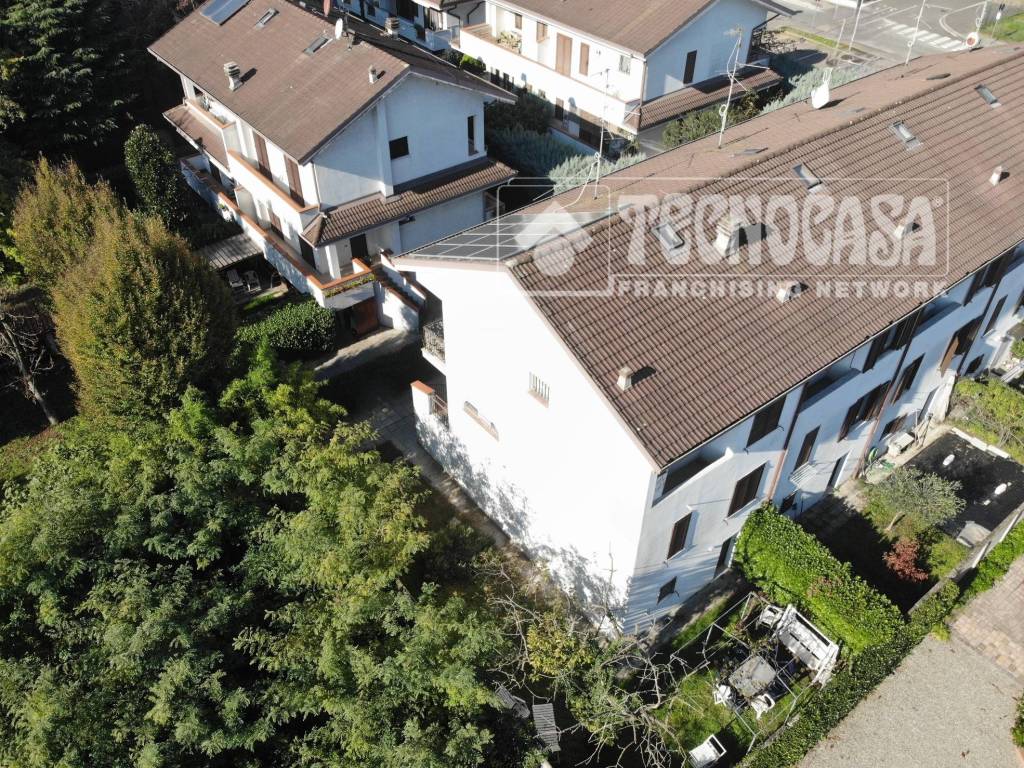 Villetta a schiera a Bareggio in Via Madonna Assunta, 34 - Foto 2