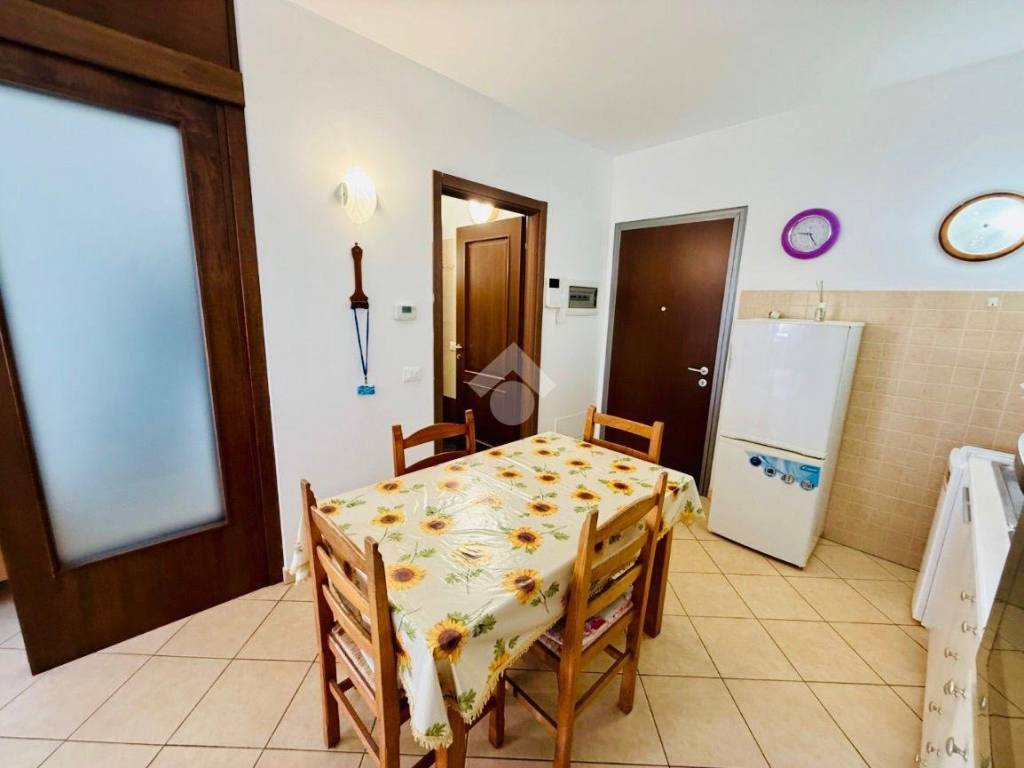 Appartamento a Albissola marina in VIA FERDINANDO ISOLA, 18 - Foto 3