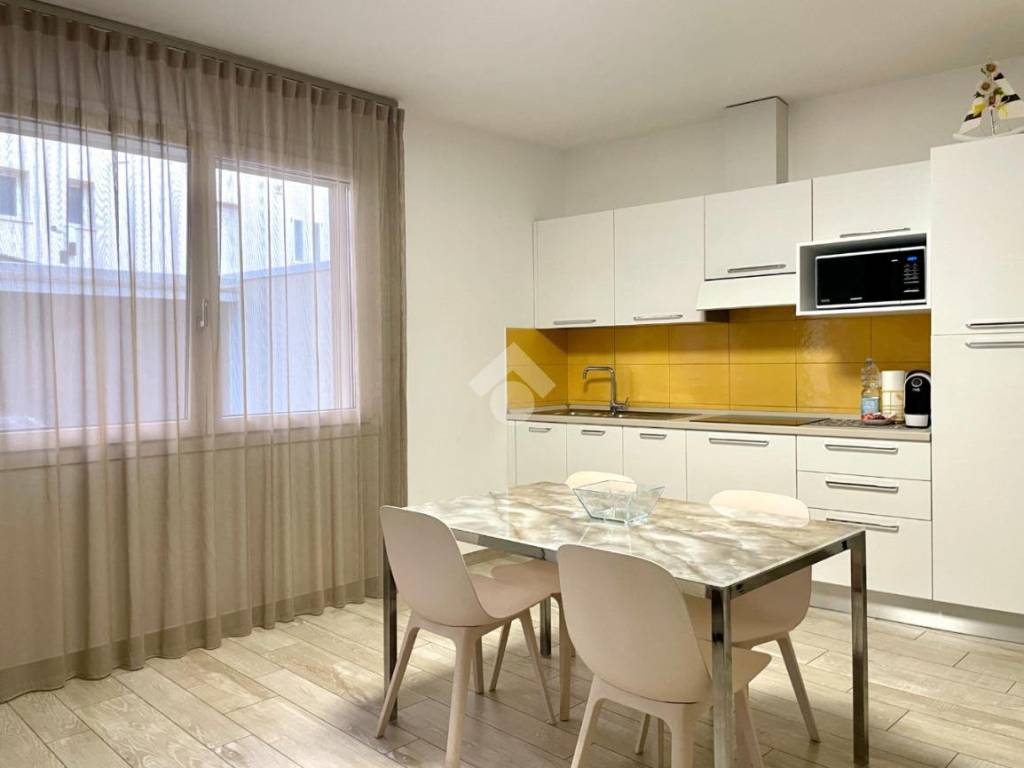 Appartamento a Rimini in Viale Paolo Toscanelli, 44 - Foto 2