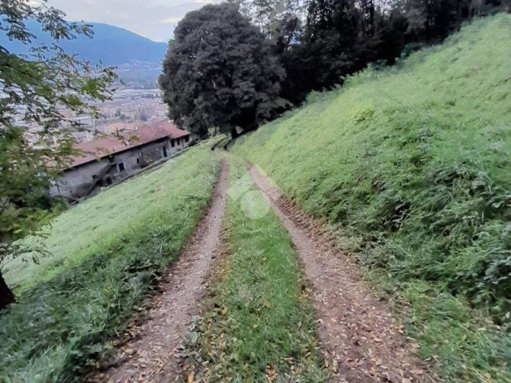 Terreno a Calolziocorte in Via Mandamentale - Foto 5