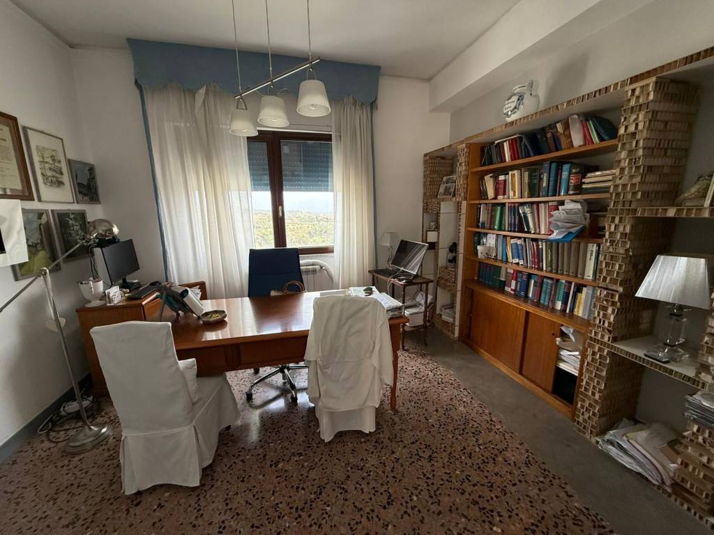 Appartamento a Catanzaro in Via Montecorvino, 15 - Foto 2