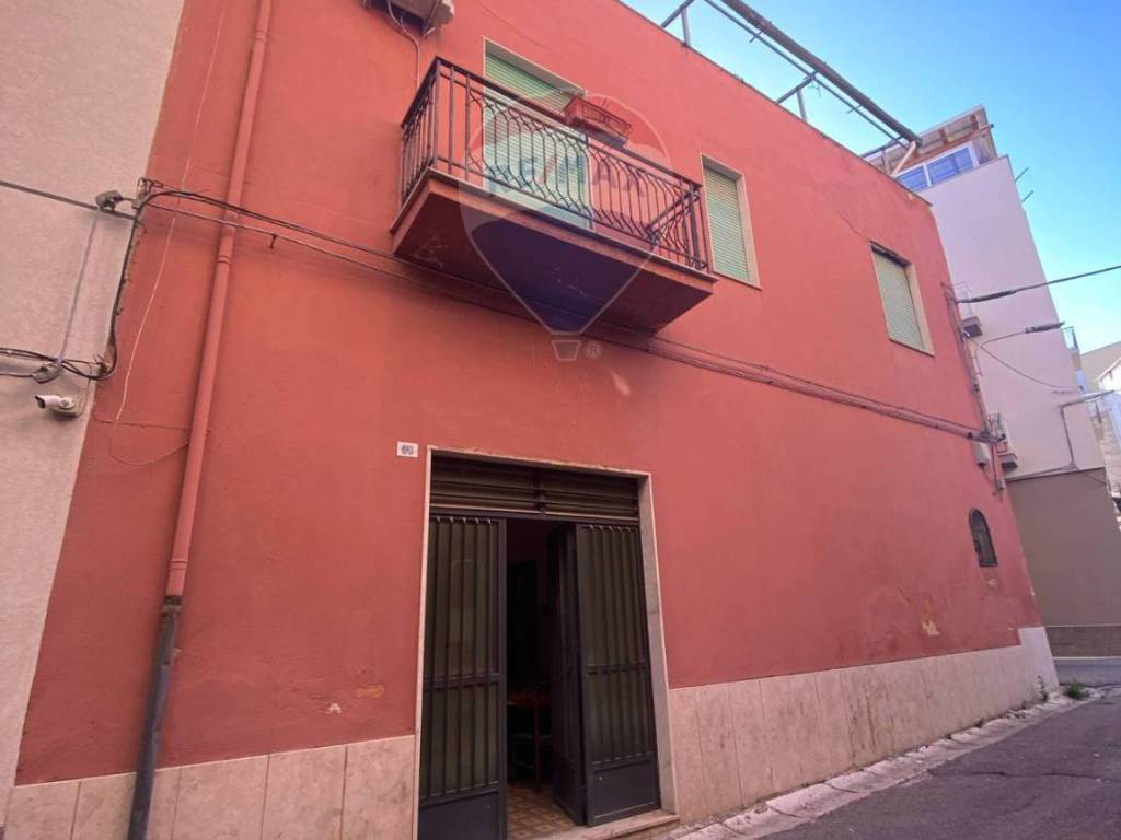 Casa indipendente a Alcamo in Via Fusinato, 4 - Foto 2