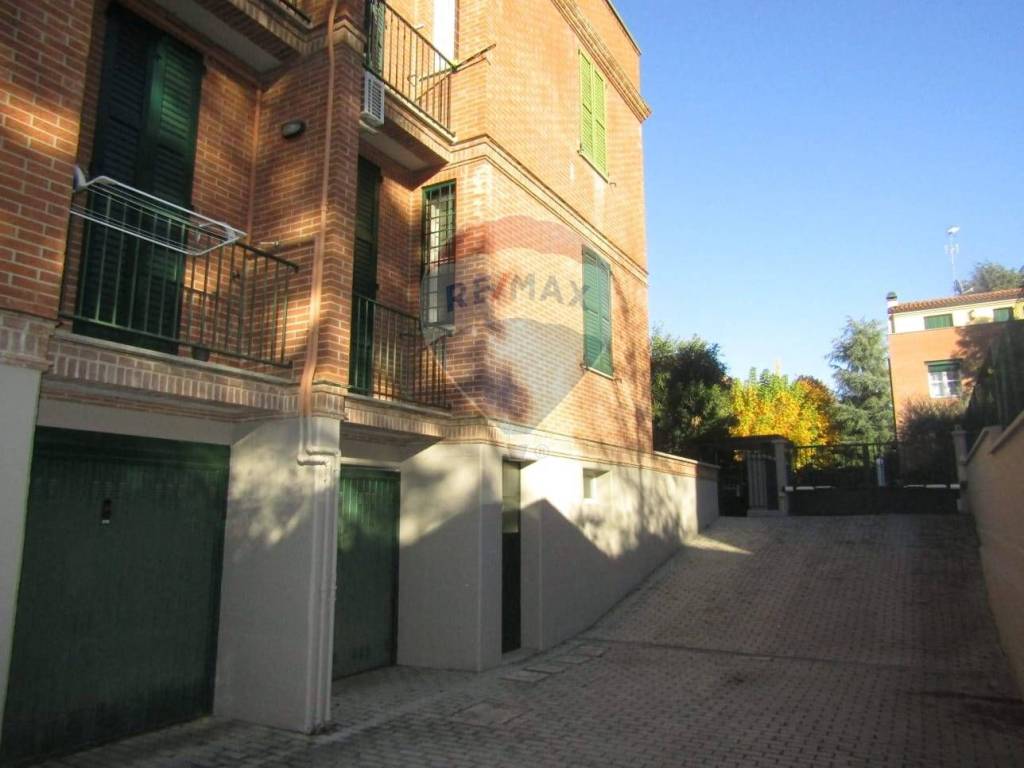 Appartamento a Valsamoggia in Via Rodari - Foto 4