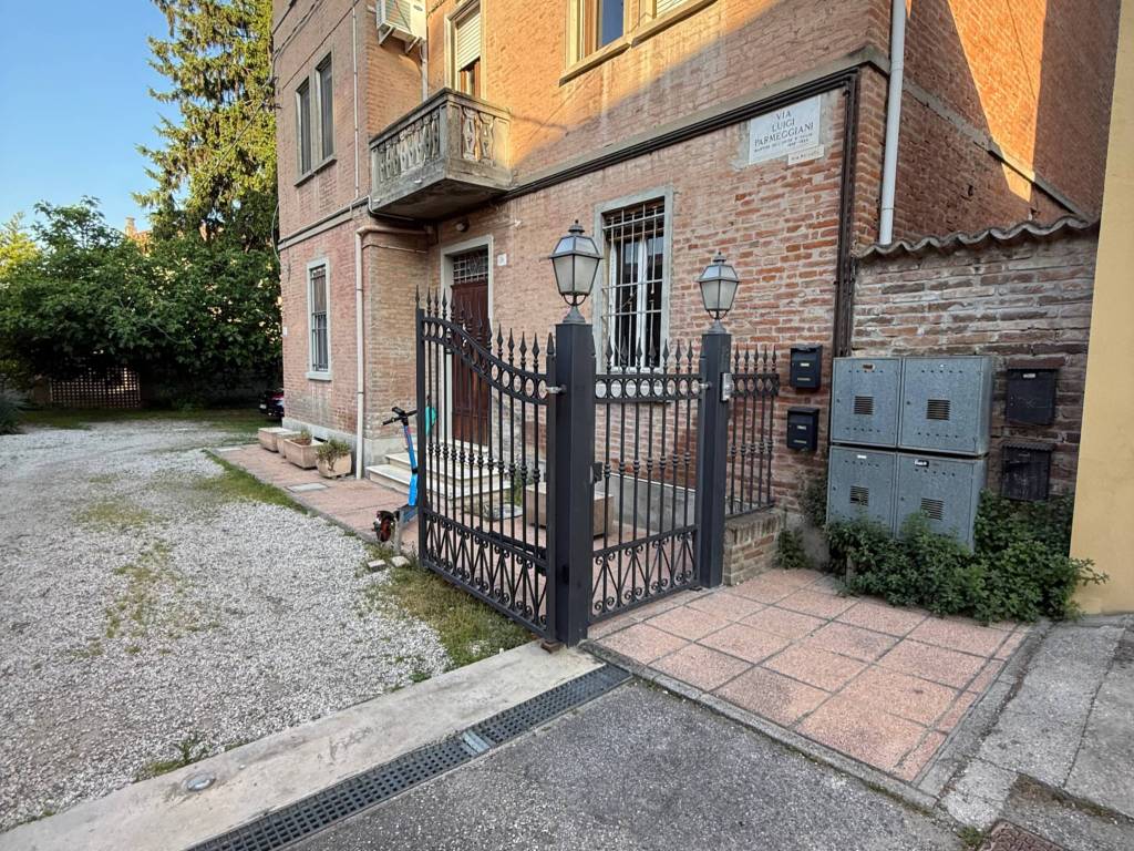 Box / garage a Ferrara in Via Luigi Parmeggiani, 21 - Foto 3