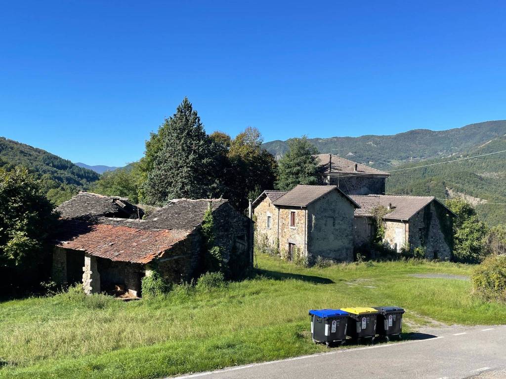 Rustico / casale a Borgo val di taro in Località Costa Guzzina - Foto 3