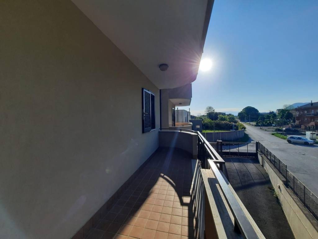 Appartamento a Paolisi in Viale dell'Arma dei Carabinieri - Foto 4