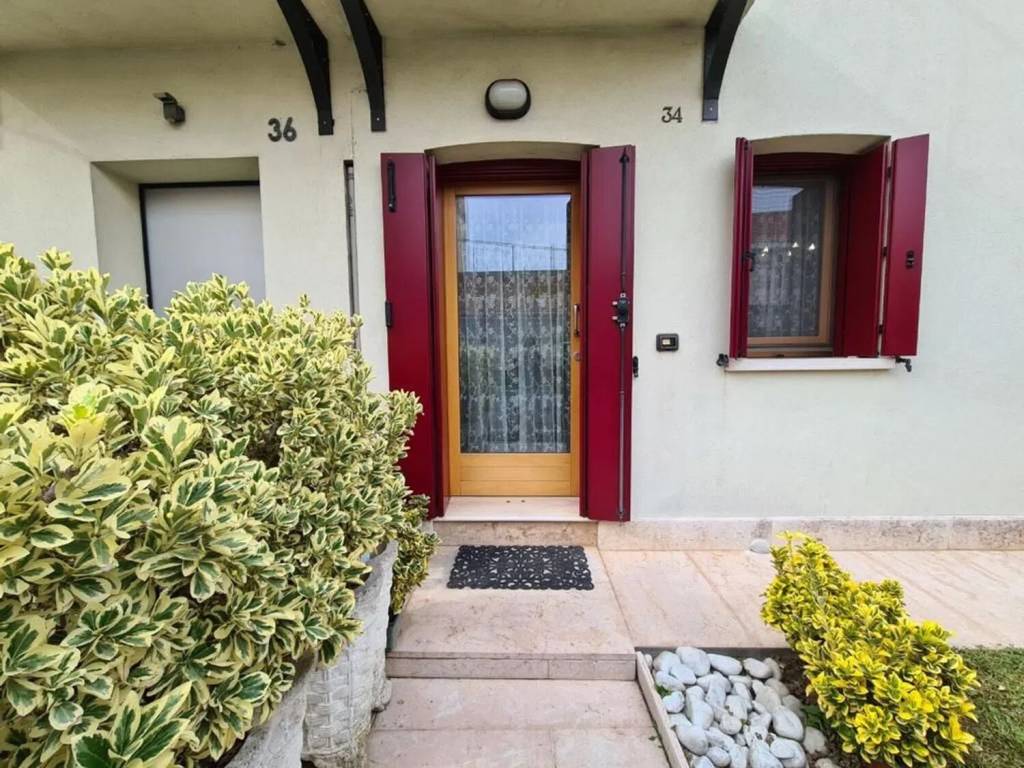 Villa a Treviso in Via Dei Gelsomini No Number - Foto 4