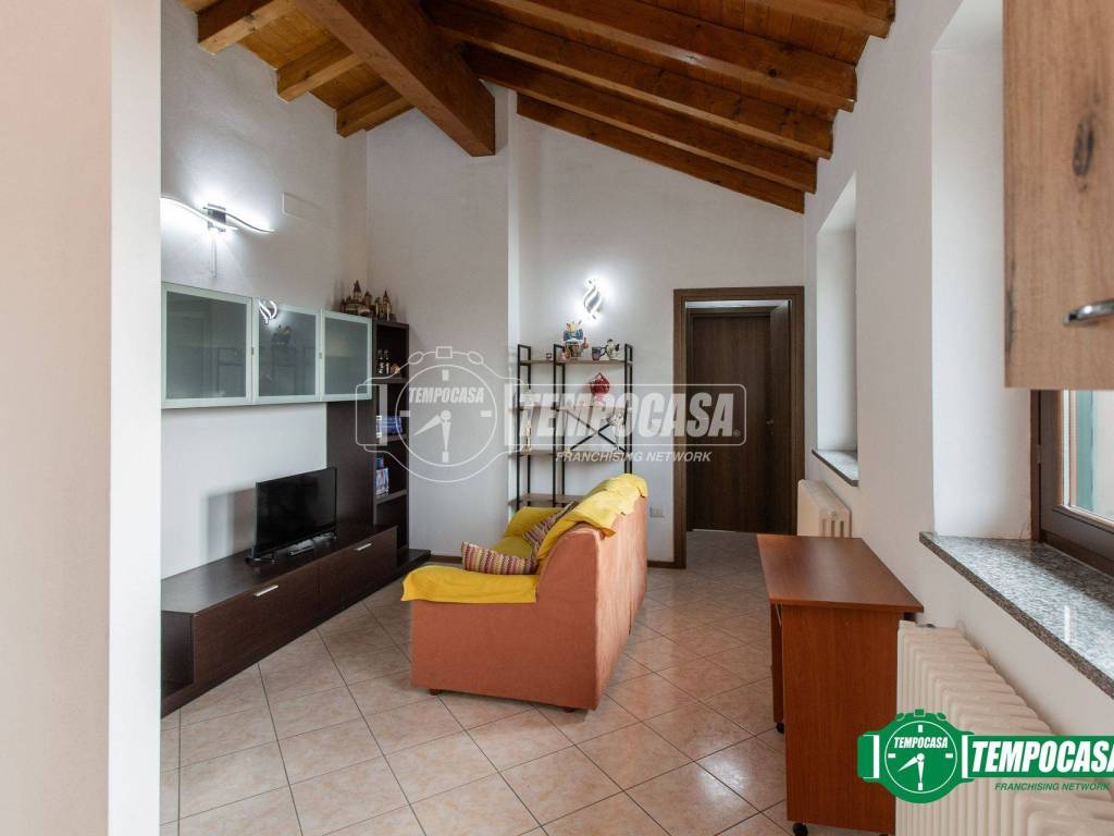 Appartamento a Momo in Via Giovanni Magistrini, 50 - Foto 5