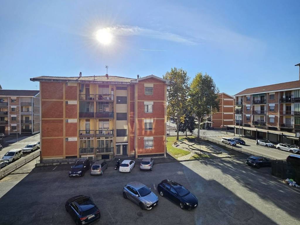 Appartamento a Settimo torinese in Via Vercelli, 22 - Foto 2