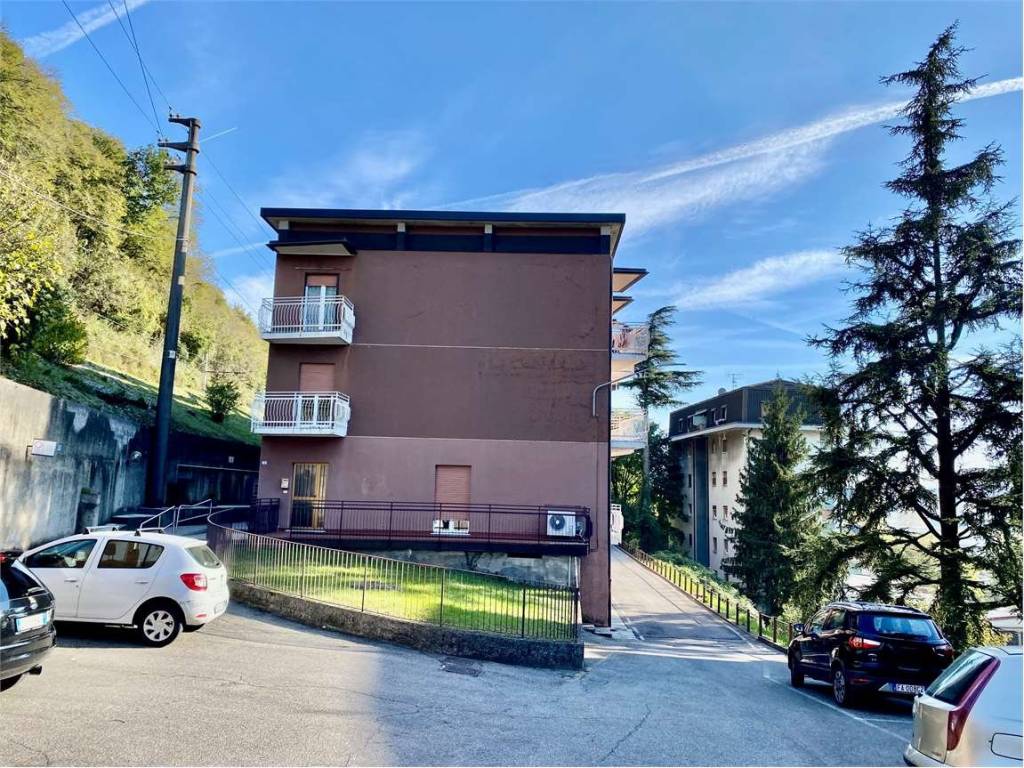 Appartamento a Monte marenzo in Via Roma , 10 - Foto 2