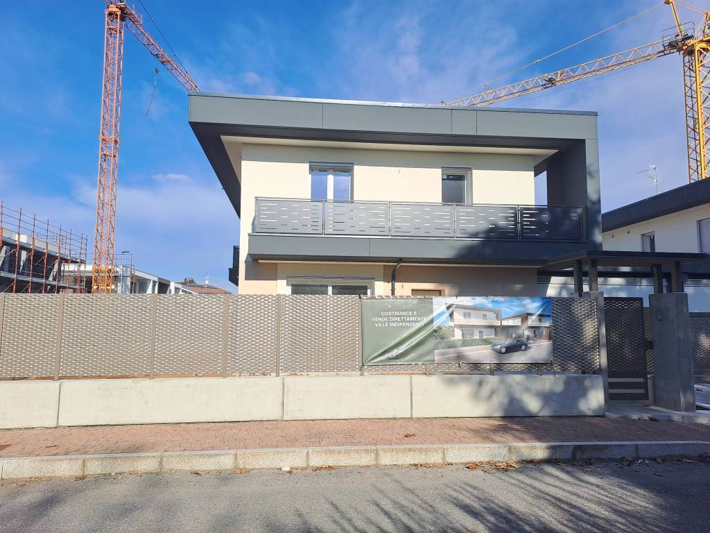 Villa a Azzano san paolo in Via Roma, 32 - Foto 4