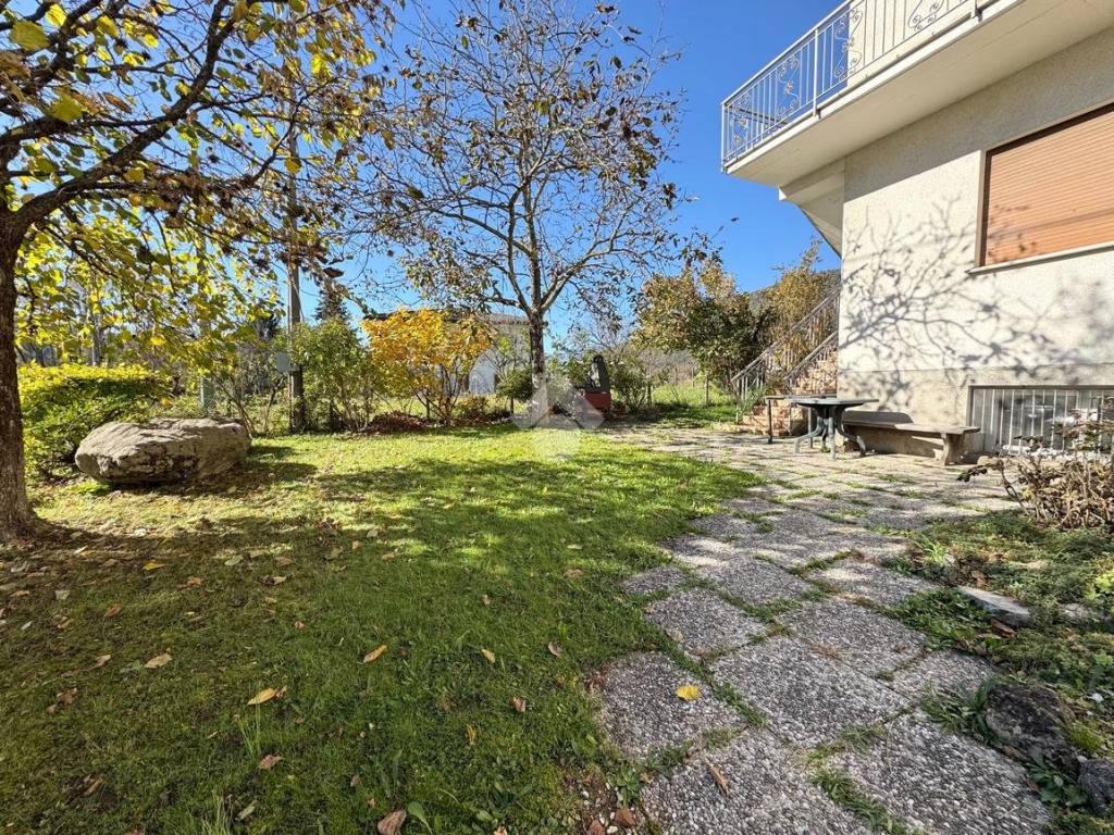 Casa indipendente a Revine lago in Via Carpenè, 39 - Foto 4