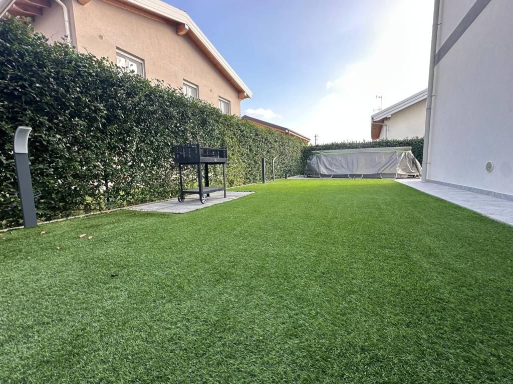 Appartamento a Oleggio in Via Strera - Foto 3
