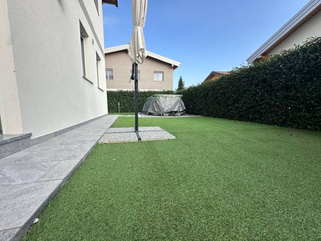 Appartamento a Oleggio in Via Strera - Foto 4