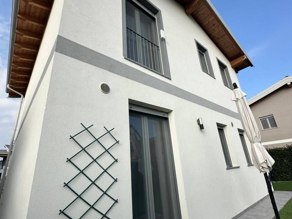 Appartamento a Oleggio in Via Strera - Foto 5