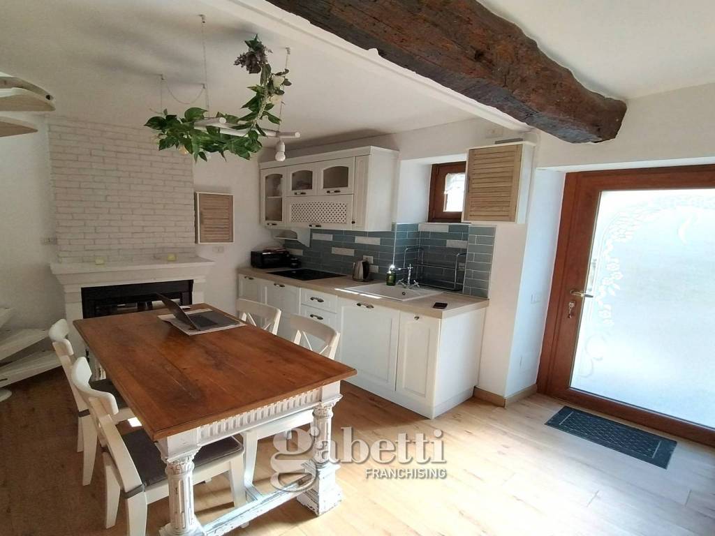 Casa indipendente a Ferrazzano in Via Baranello - Foto 3