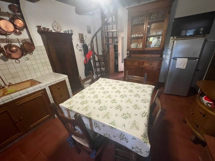 Casa indipendente a Vernio in Via della Chiesina - Foto 4