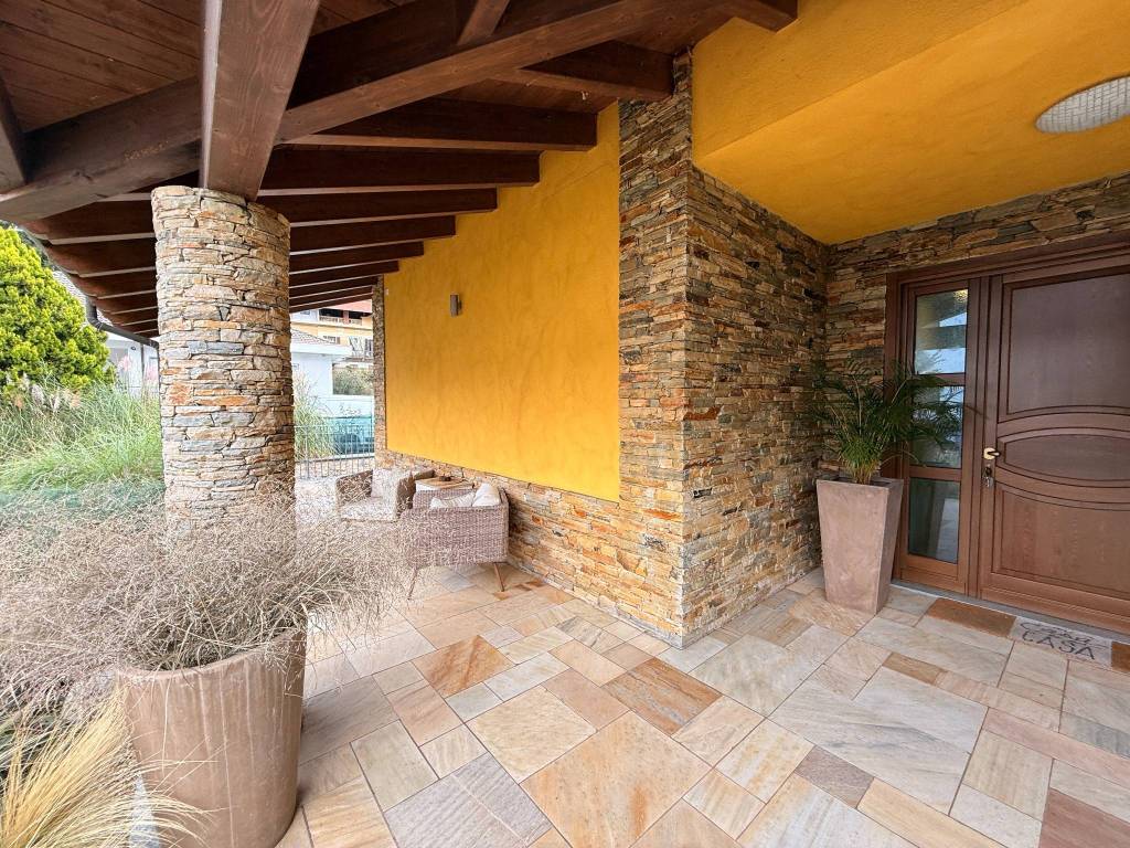 Villa a Lanzo torinese in Via Aymone di Challant, 17 - Foto 5