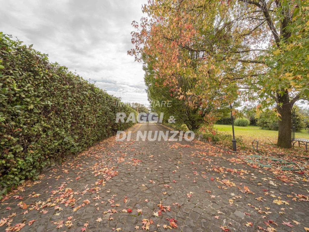 Villa a Lanuvio in Via Passo della Corte - Foto 2