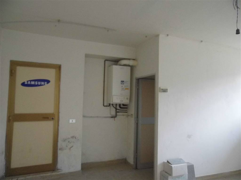 Immobile a Borgo san lorenzo in PIAZZALE CURTATONE E MONTANARA, 8 - Foto 4