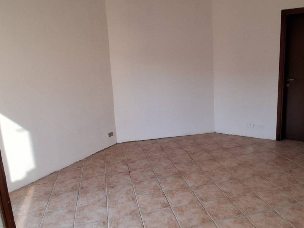 Appartamento a Merate in Via Indipendenza, 1 - Foto 3