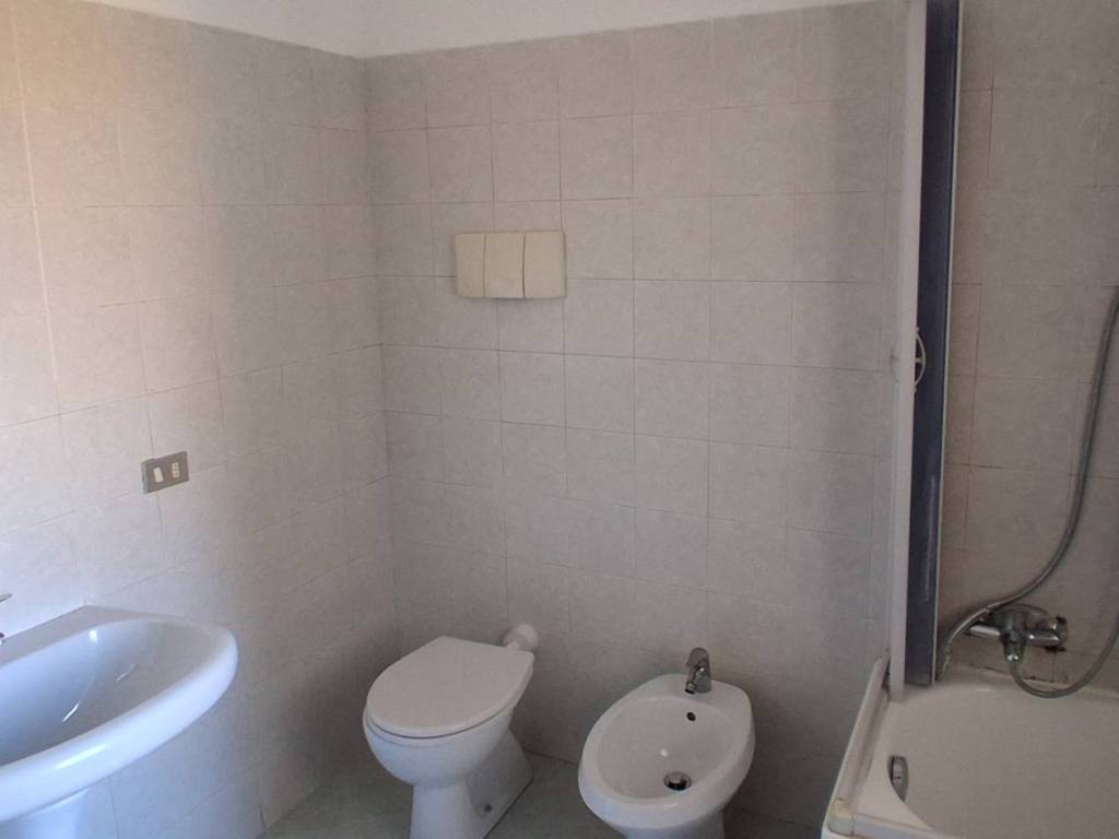 Appartamento a Merate in Via Indipendenza, 1 - Foto 5