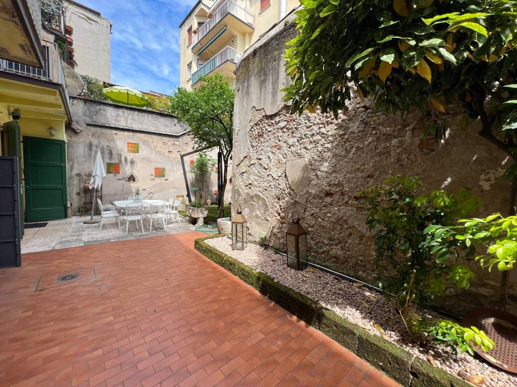 Appartamento a Verona in Via Amatore Sciesa - Foto 2