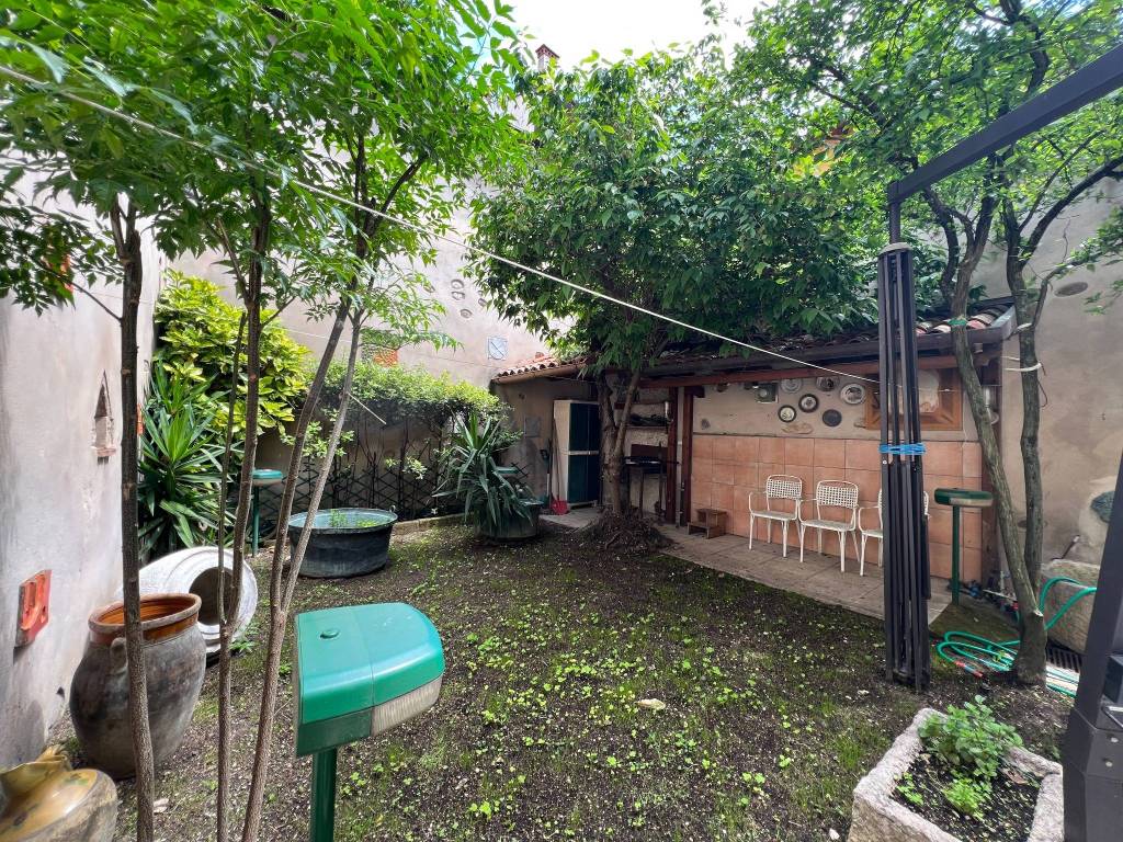 Appartamento a Verona in Via Amatore Sciesa - Foto 3