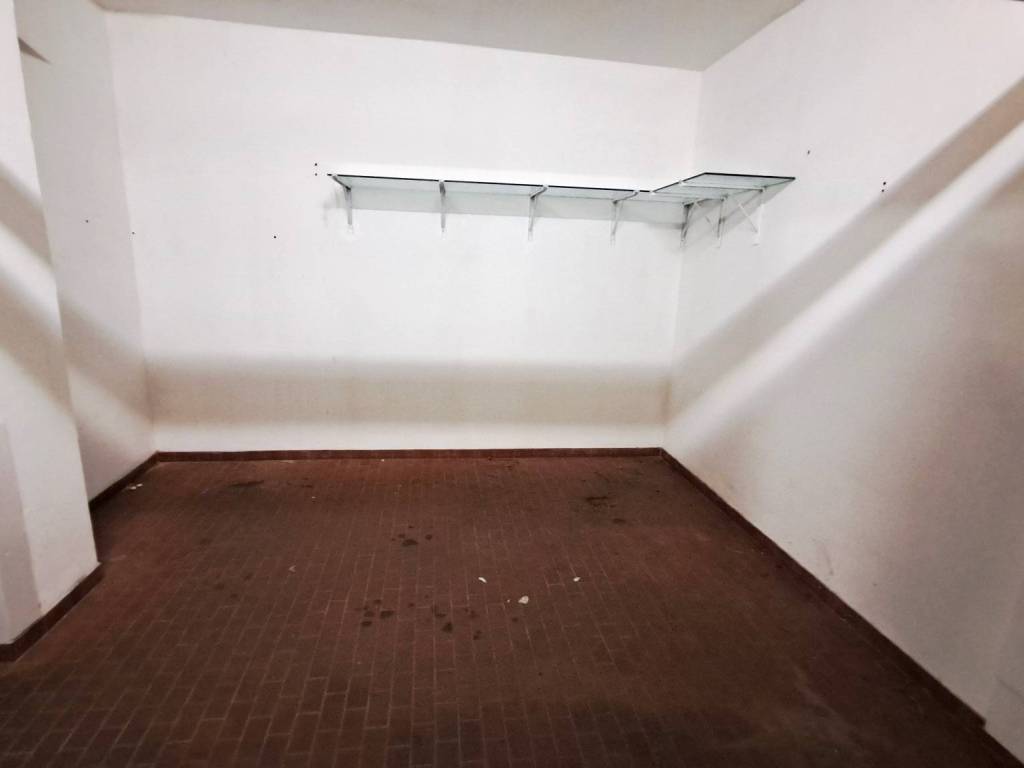 Box / garage a Bologna in Via Polese - Foto 3