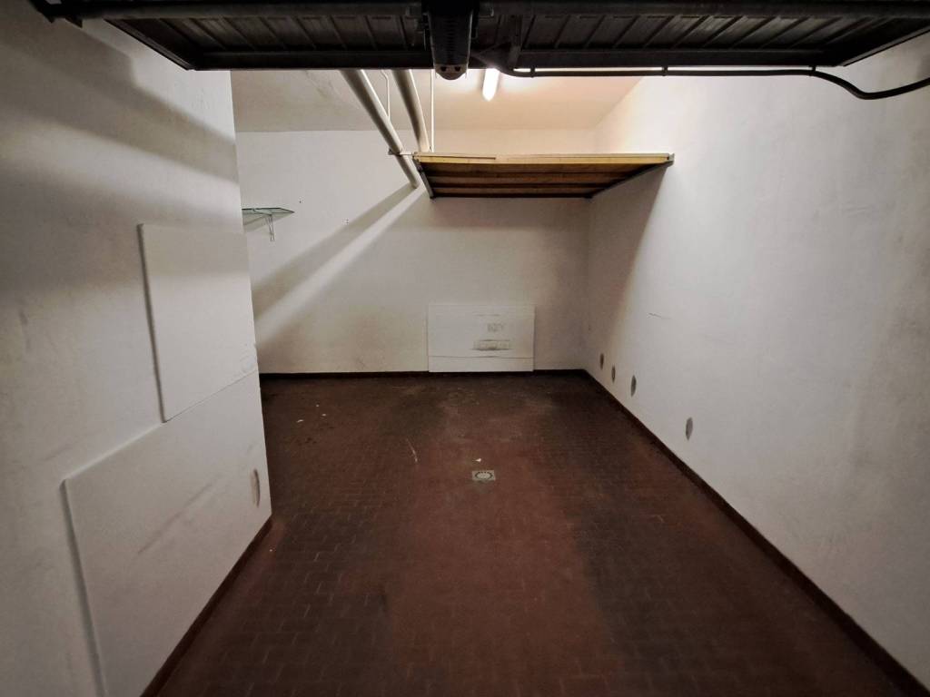 Box / garage a Bologna in Via Polese - Foto 4