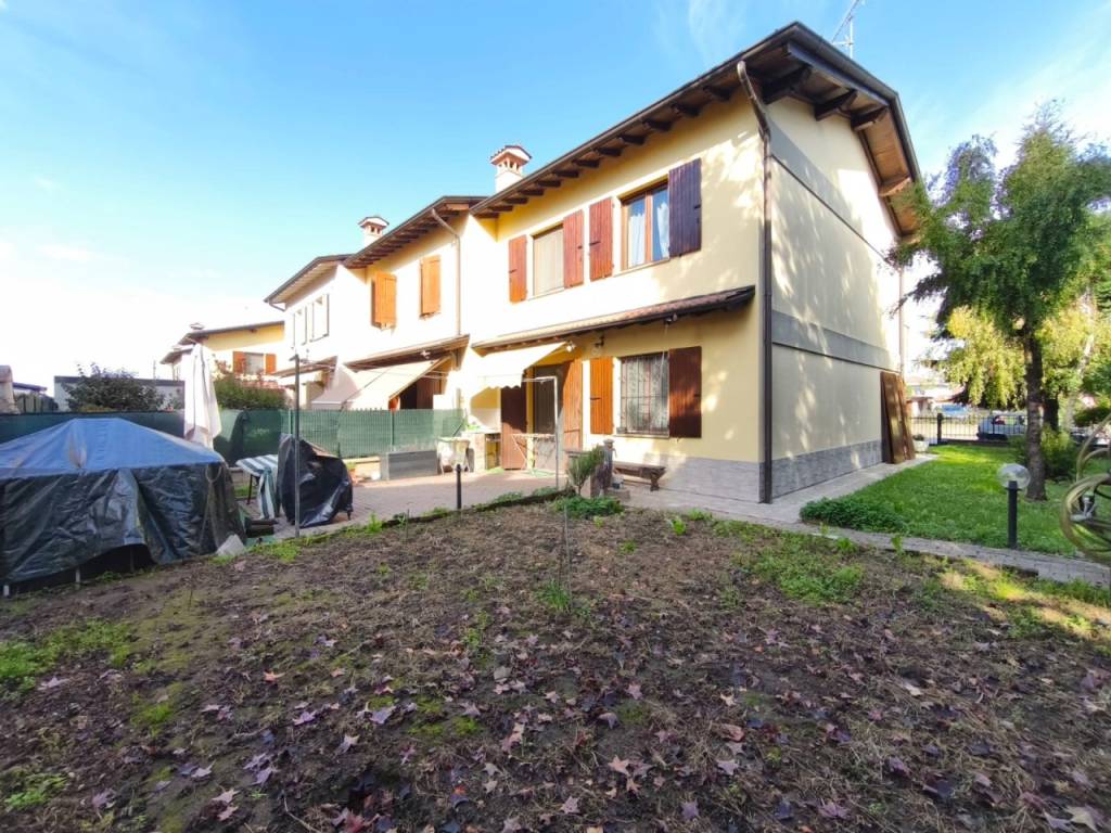 Villetta a schiera a Castelverde in Via Piave - Foto 3