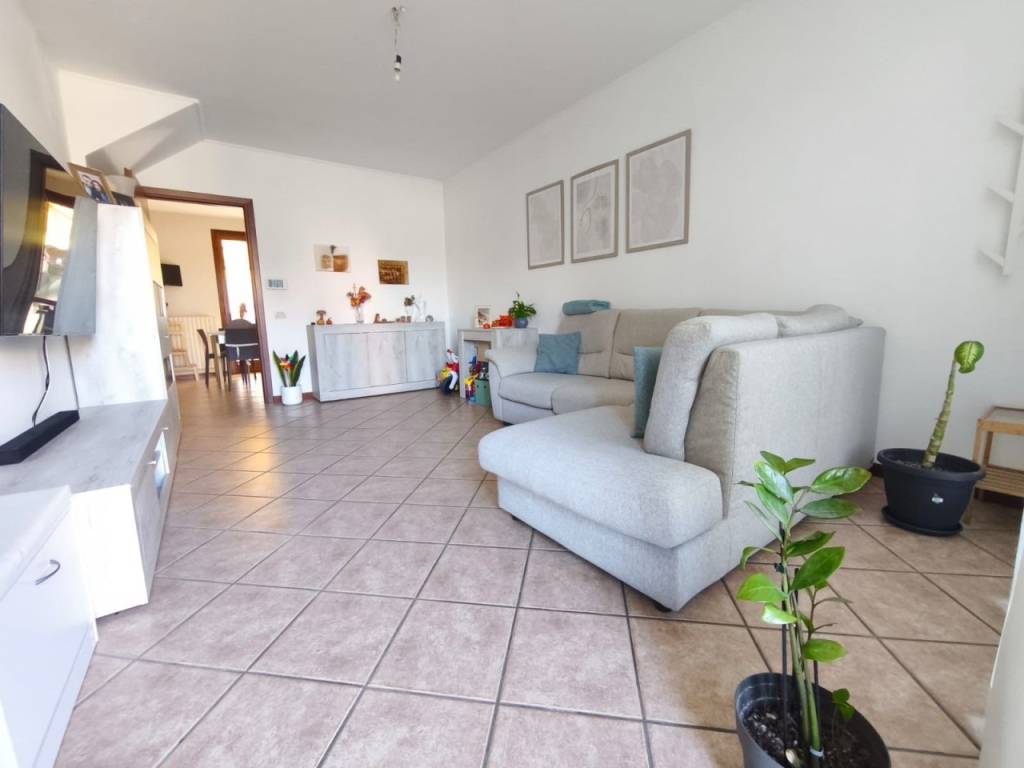 Villetta a schiera a Castelverde in Via Piave - Foto 5