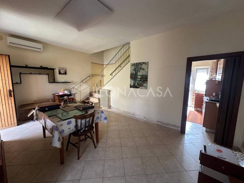 Appartamento a Matera in Via Francesco e Natale Farina - Foto 3