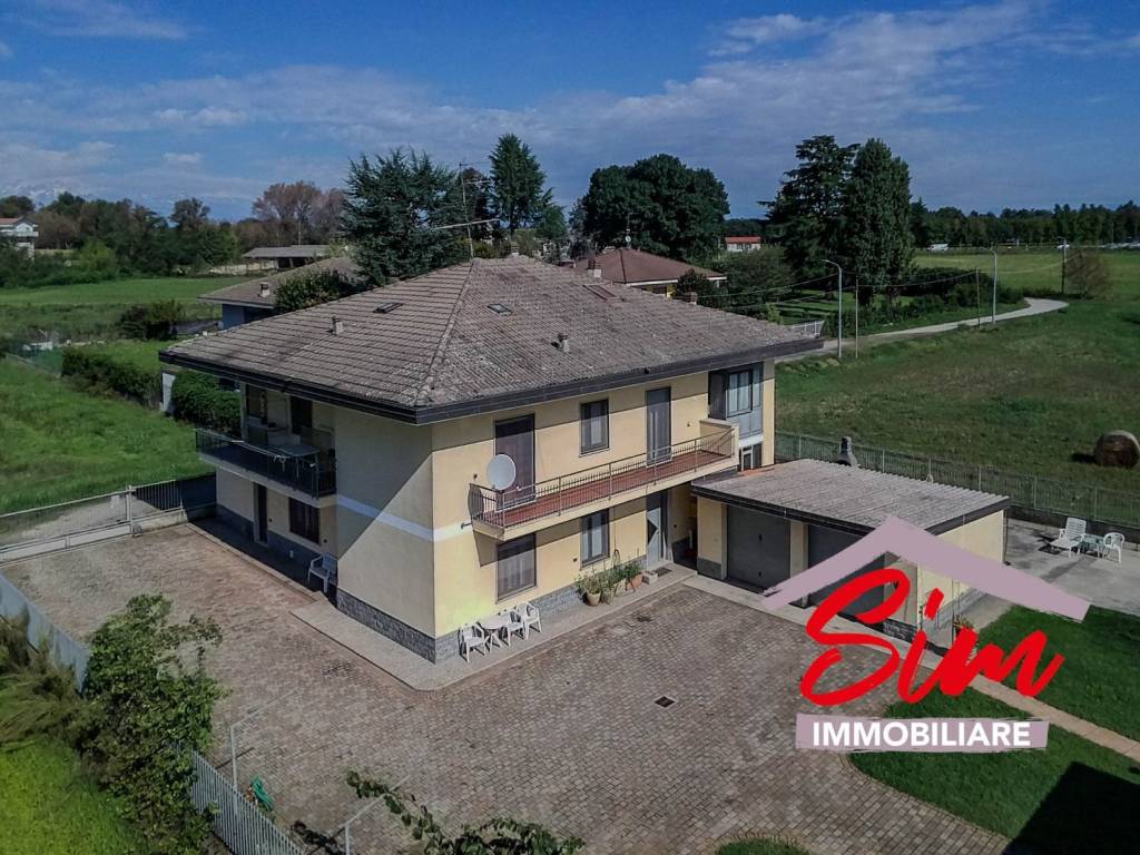 Villa a Cameri in Str. Serponte, snc - Foto 2