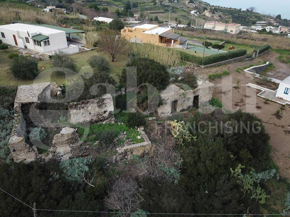 Rustico / casale a Malfa in strada Provinciale, SNC - Foto 2